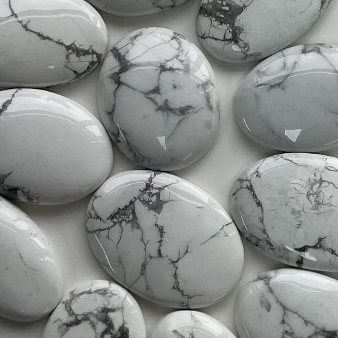 Howlite Cabochon - Round - 1pc Howlite Cabochon - Round - 1pc